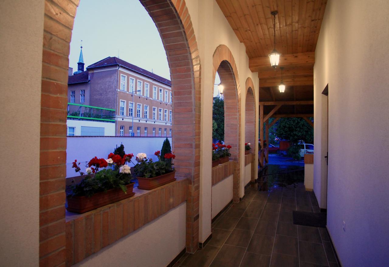 Pizza Tabor Apartman Miskolc Exterior photo