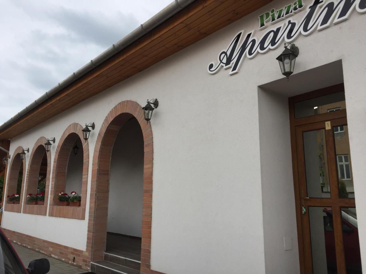 Pizza Tabor Apartman Miskolc Exterior photo